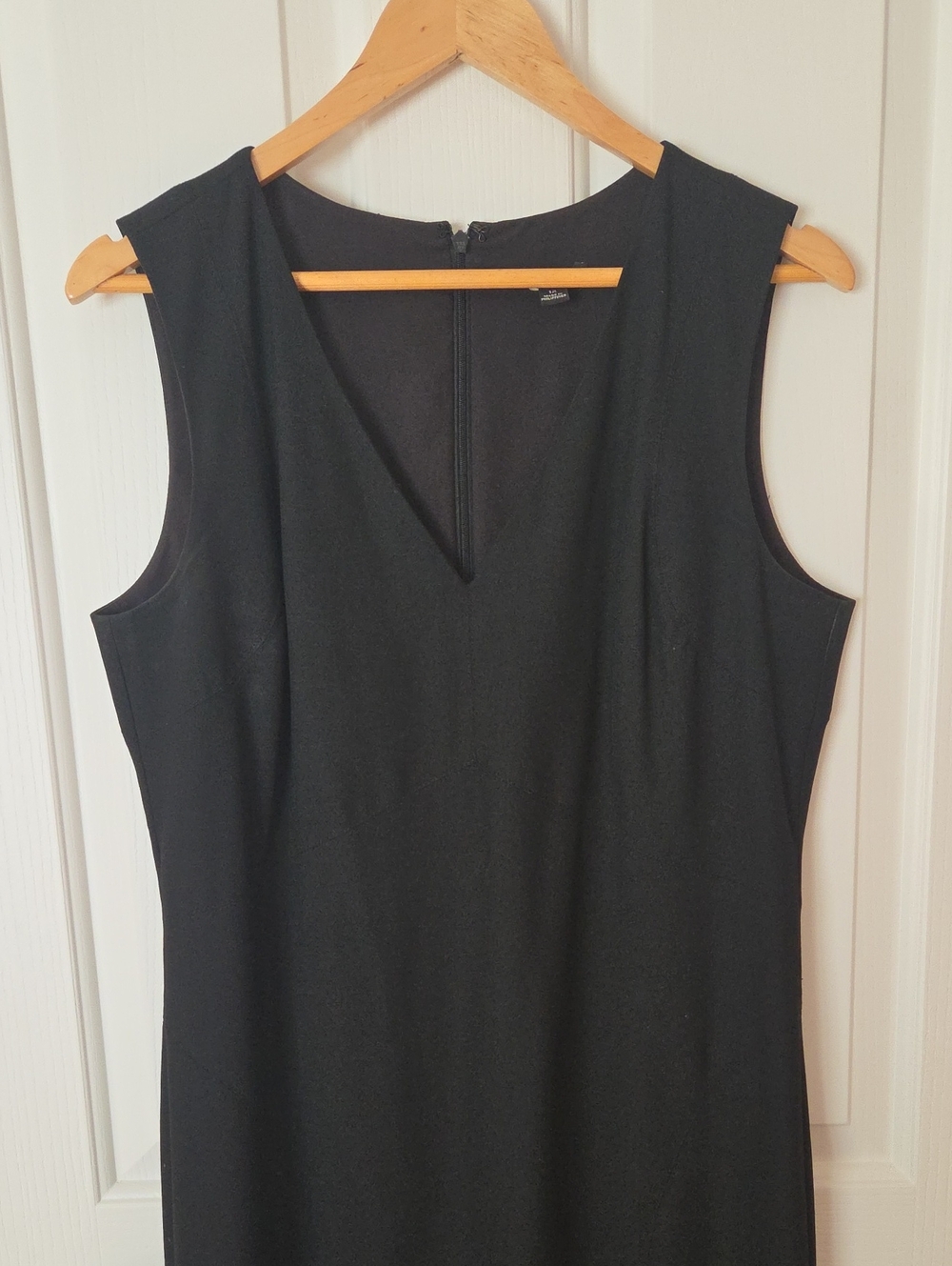 Ann Taylor Sleeveless Black Midi Dress Size 12